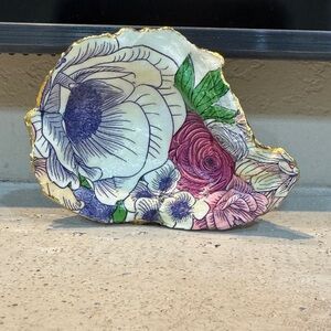 Floral Oyster Shell Trinket Dish with Gold Trim